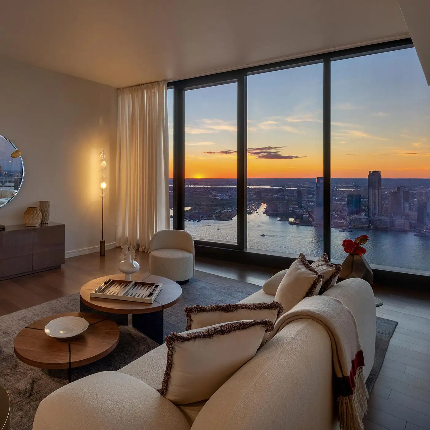 Want more images or videos? Request additional images or videos from the seller Contact Seller  Grandine Five-Light Aged Brass Floor Lamp by Silvio Mondino Studio For Sale  6 of 7   Grandine Five-Light Aged Brass Floor Lamp by Silvio Mondino Studio - Image 5